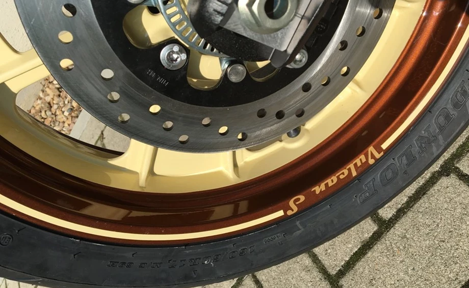 Umbgebautes Motorrad Kawasaki Vulcan S Bild 2: Umbgebautes Motorrad Kawasaki Vulcan S