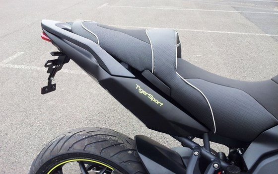 Umgebautes Motorrad Triumph Tiger Sport 1050 von Motorradhaus Löhmer GmbH - Bild 7 Umgebautes Motorrad Triumph Tiger Sport 1050 von Motorradhaus Löhmer GmbH - Bild 7