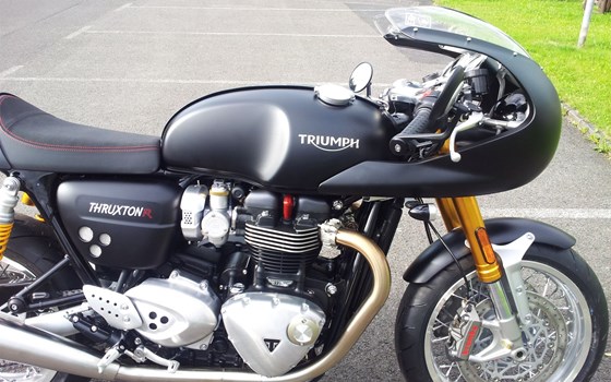 Umgebautes Motorrad Triumph Thruxton 1200R von Motorradhaus Löhmer GmbH - Bild 10 Umgebautes Motorrad Triumph Thruxton 1200R von Motorradhaus Löhmer GmbH - Bild 10