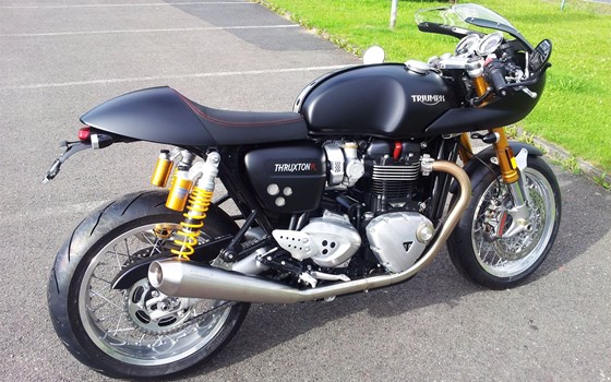 Umgebautes Motorrad Triumph Thruxton 1200R von Motorradhaus Löhmer GmbH - Bild 5 Umgebautes Motorrad Triumph Thruxton 1200R von Motorradhaus Löhmer GmbH - Bild 5