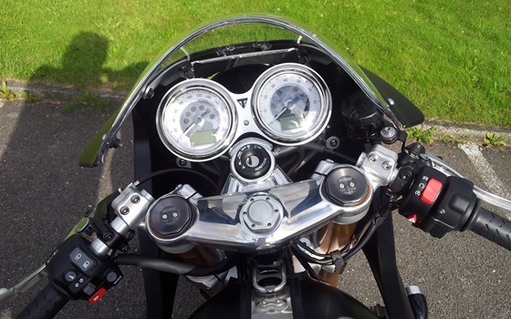 Umgebautes Motorrad Triumph Thruxton 1200R von Motorradhaus Löhmer GmbH - Bild 6 Umgebautes Motorrad Triumph Thruxton 1200R von Motorradhaus Löhmer GmbH - Bild 6