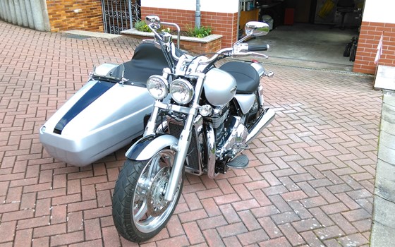 Umgebautes Motorrad Triumph Thunderbird von Motorrad Reinhardt GmbH - Bild 1 Umgebautes Motorrad Triumph Thunderbird von Motorrad Reinhardt GmbH - Bild 1