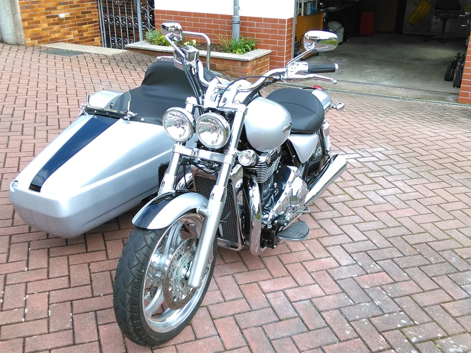 Rebuilt motorbike Triumph Thunderbird Bild 1: Rebuilt motorbike Triumph Thunderbird