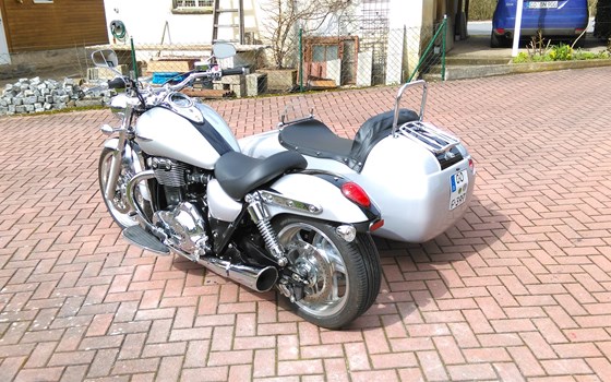 Umgebautes Motorrad Triumph Thunderbird von Motorrad Reinhardt GmbH - Bild 2 Umgebautes Motorrad Triumph Thunderbird von Motorrad Reinhardt GmbH - Bild 2