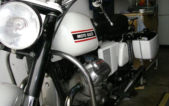 Umgebautes Motorrad Moto Guzzi V7 Spezial von moto.gundy - Bild 2 Umgebautes Motorrad Moto Guzzi V7 Spezial von moto.gundy - Bild 2