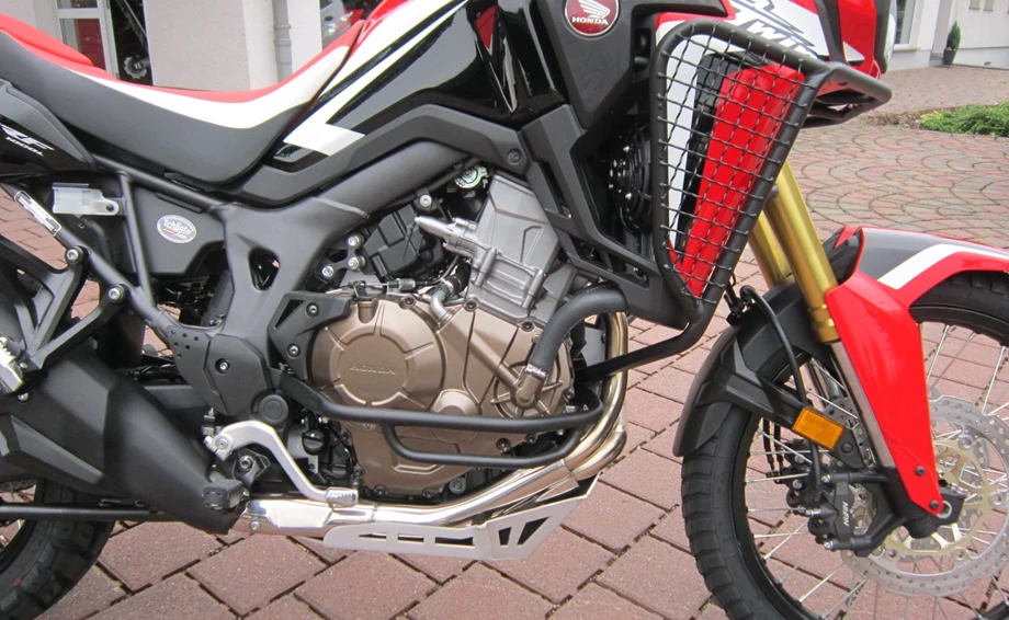 Rebuilt motorbike Honda CRF1000L Africa Twin Bild 3: Rebuilt motorbike Honda CRF1000L Africa Twin