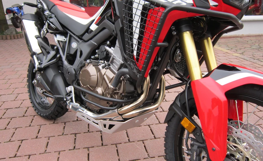 Rebuilt motorbike Honda CRF1000L Africa Twin Bild 4: Rebuilt motorbike Honda CRF1000L Africa Twin