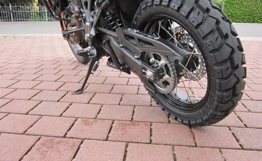 Rebuilt motorbike Honda CRF1000L Africa Twin Bild 7: Rebuilt motorbike Honda CRF1000L Africa Twin