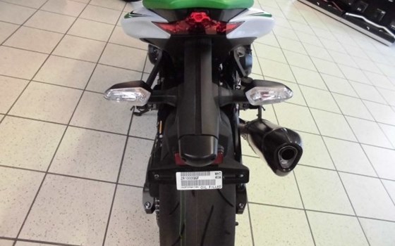 Umgebautes Motorrad Kawasaki Z1000 von Team Wahlers GmbH - Bild 9 Umgebautes Motorrad Kawasaki Z1000 von Team Wahlers GmbH - Bild 9