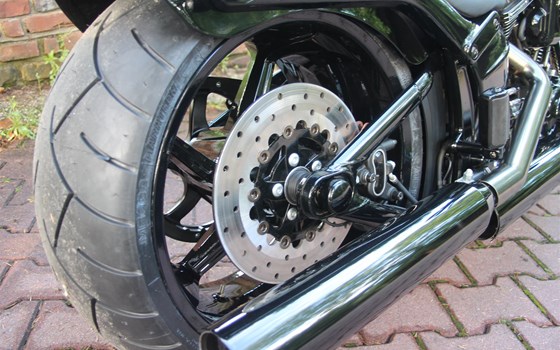 Umgebautes Motorrad Harley-Davidson CVO Breakout FXSBSE von X-Trem Custombikes - Bild 11 Umgebautes Motorrad Harley-Davidson CVO Breakout FXSBSE von X-Trem Custombikes - Bild 11