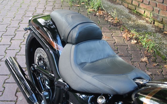 Umgebautes Motorrad Harley-Davidson CVO Breakout FXSBSE von X-Trem Custombikes - Bild 21 Umgebautes Motorrad Harley-Davidson CVO Breakout FXSBSE von X-Trem Custombikes - Bild 21