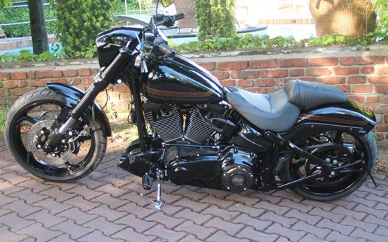 Umgebautes Motorrad Harley-Davidson CVO Breakout FXSBSE von X-Trem Custombikes - Bild 22 Umgebautes Motorrad Harley-Davidson CVO Breakout FXSBSE von X-Trem Custombikes - Bild 22