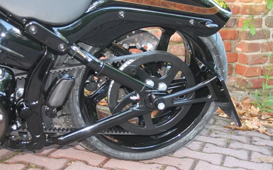 Umgebautes Motorrad Harley-Davidson CVO Breakout FXSBSE von X-Trem Custombikes - Bild 28 Umgebautes Motorrad Harley-Davidson CVO Breakout FXSBSE von X-Trem Custombikes - Bild 28