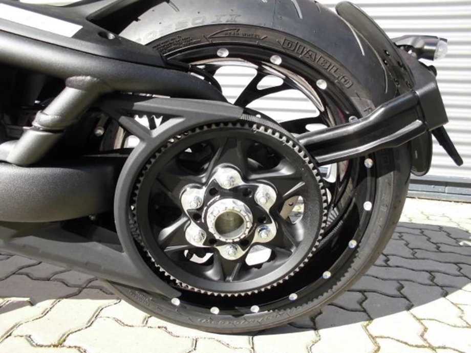 Umbgebautes Motorrad Ducati XDiavel Bild 11: Umbgebautes Motorrad Ducati XDiavel