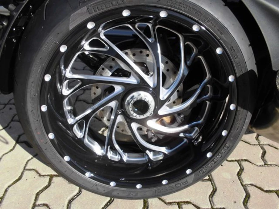 Umbgebautes Motorrad Ducati XDiavel Bild 4: Umbgebautes Motorrad Ducati XDiavel