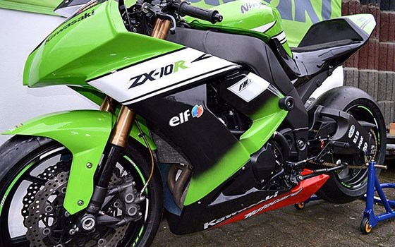 Umgebautes Motorrad Kawasaki ZX-10 von Kawasaki Hamburg - Bild 13