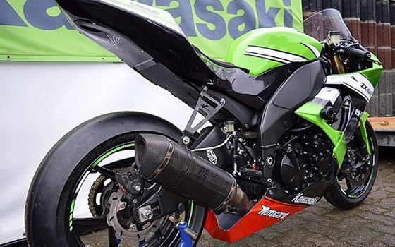 Umgebautes Motorrad Kawasaki ZX-10 von Kawasaki Hamburg - Bild 3