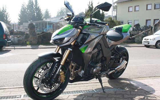Umgebautes Motorrad Kawasaki Z1000 von Zweirad Waibel GmbH & Co. KG - Bild 5 Umgebautes Motorrad Kawasaki Z1000 von Zweirad Waibel GmbH & Co. KG - Bild 5