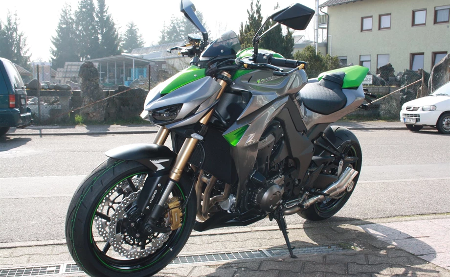 Umbgebautes Motorrad Kawasaki Z1000 Bild 5: Umbgebautes Motorrad Kawasaki Z1000