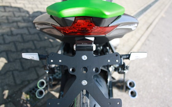 Umgebautes Motorrad Kawasaki Z1000 von Zweirad Waibel GmbH & Co. KG - Bild 7 Umgebautes Motorrad Kawasaki Z1000 von Zweirad Waibel GmbH & Co. KG - Bild 7