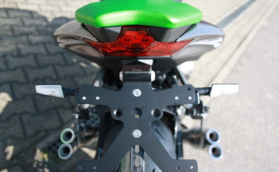 Umbgebautes Motorrad Kawasaki Z1000 Bild 7: Umbgebautes Motorrad Kawasaki Z1000