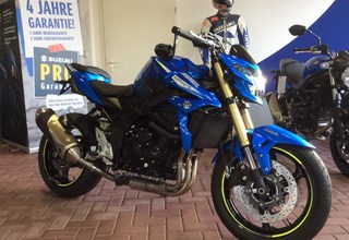 Suzuki GSR 750