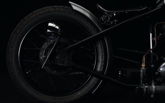 Umgebautes Motorrad Triumph Bonneville Bobber von Klingenberger Kehl GbR - Bild 7 Umgebautes Motorrad Triumph Bonneville Bobber von Klingenberger Kehl GbR - Bild 7