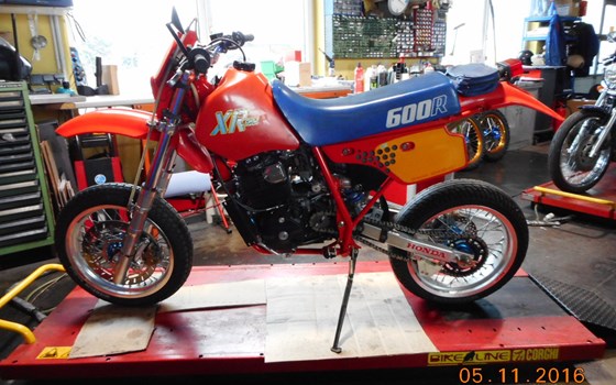 Umgebautes Motorrad Honda XR 600 R von HK-Technik Kemeter OG - Bild 8 Umgebautes Motorrad Honda XR 600 R von HK-Technik Kemeter OG - Bild 8