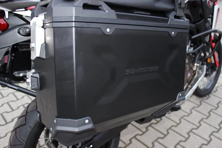 Umbgebautes Motorrad Honda CRF1000L Africa Twin Bild 14: Umbgebautes Motorrad Honda CRF1000L Africa Twin