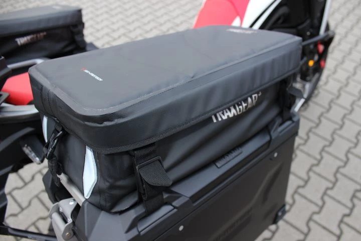 Umbgebautes Motorrad Honda CRF1000L Africa Twin Bild 15: Umbgebautes Motorrad Honda CRF1000L Africa Twin