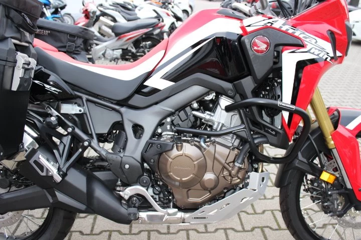 Umbgebautes Motorrad Honda CRF1000L Africa Twin Bild 8: Umbgebautes Motorrad Honda CRF1000L Africa Twin