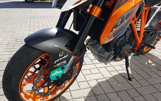 Umgebautes Motorrad KTM 1290 Super Duke R von motoroox GmbH - Bild 6 Umgebautes Motorrad KTM 1290 Super Duke R von motoroox GmbH - Bild 6