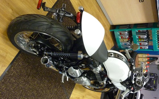 Umgebautes Motorrad Triumph Thruxton 1200 von Zweirad Wimmer GmbH, KTM & Husqvarna Vertragshändler - Bild 3 Umgebautes Motorrad Triumph Thruxton 1200 von Zweirad Wimmer GmbH, KTM & Husqvarna Vertragshändler - Bild 3