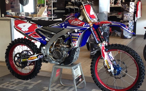 Umgebautes Motorrad Yamaha YZ450F von Lutz-Motorsport - Bild 1 Umgebautes Motorrad Yamaha YZ450F von Lutz-Motorsport - Bild 1