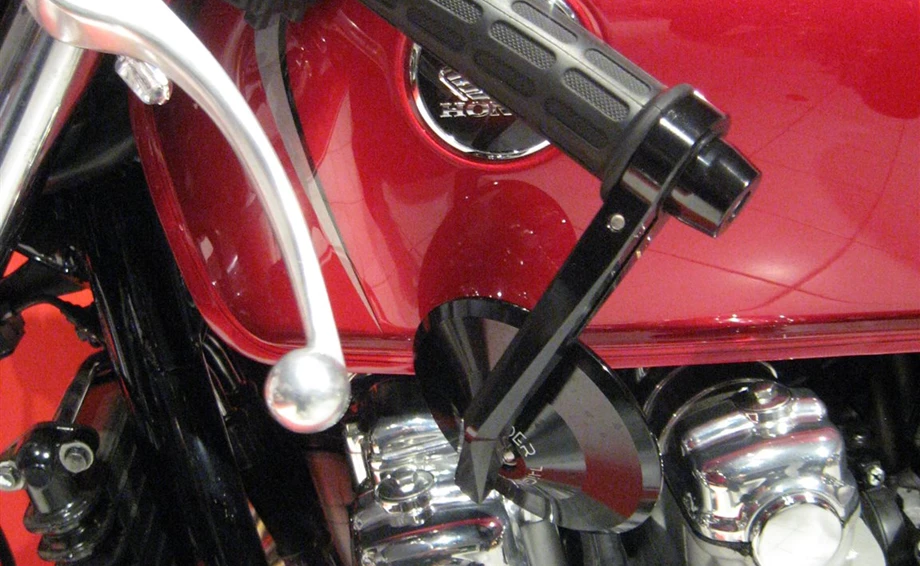 Umbgebautes Motorrad Honda CB 1100 Bild 13: Umbgebautes Motorrad Honda CB 1100