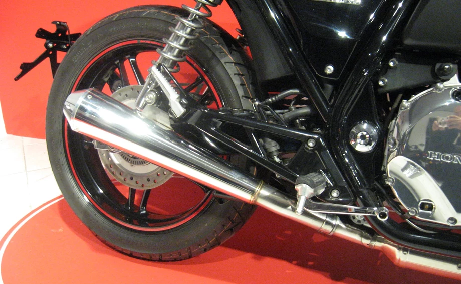 Umbgebautes Motorrad Honda CB 1100 Bild 22: Umbgebautes Motorrad Honda CB 1100
