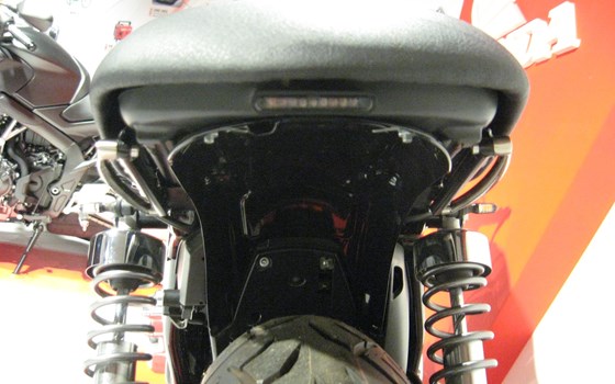 Umgebautes Motorrad Honda CB 1100 von Zweirad Gebhardt GmbH - Bild 6 Umgebautes Motorrad Honda CB 1100 von Zweirad Gebhardt GmbH - Bild 6