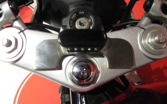Umgebautes Motorrad Honda CB 1100 von Zweirad Gebhardt GmbH - Bild 9 Umgebautes Motorrad Honda CB 1100 von Zweirad Gebhardt GmbH - Bild 9