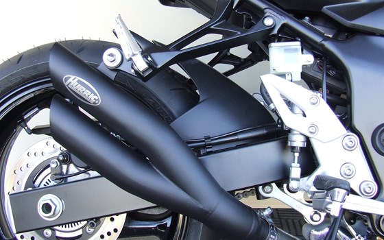Umgebautes Motorrad Suzuki GSR 750 von Suhrau's Motorshop - Bild 5 Umgebautes Motorrad Suzuki GSR 750 von Suhrau's Motorshop - Bild 5