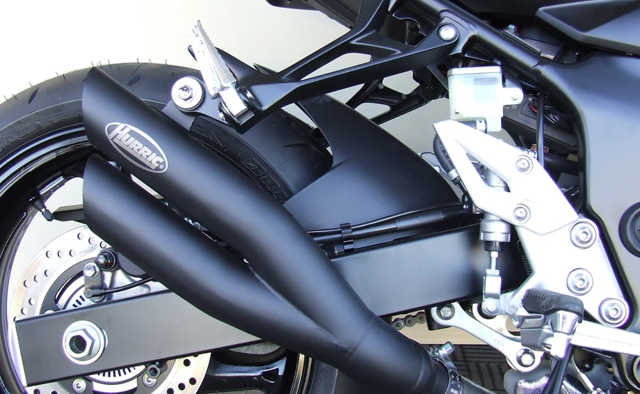 Umbgebautes Motorrad Suzuki GSR 750 Bild 5: Umbgebautes Motorrad Suzuki GSR 750