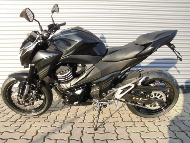 Umbgebautes Motorrad Kawasaki Z 800 e Bild 4: Umbgebautes Motorrad Kawasaki Z 800 e