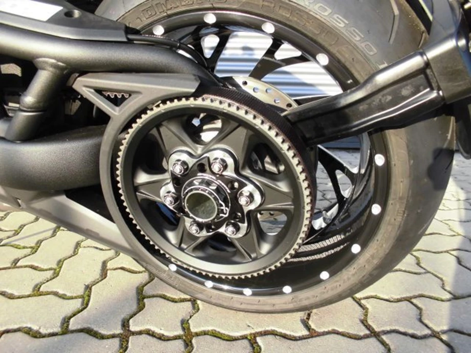 Umbgebautes Motorrad Ducati XDiavel Bild 10: Umbgebautes Motorrad Ducati XDiavel