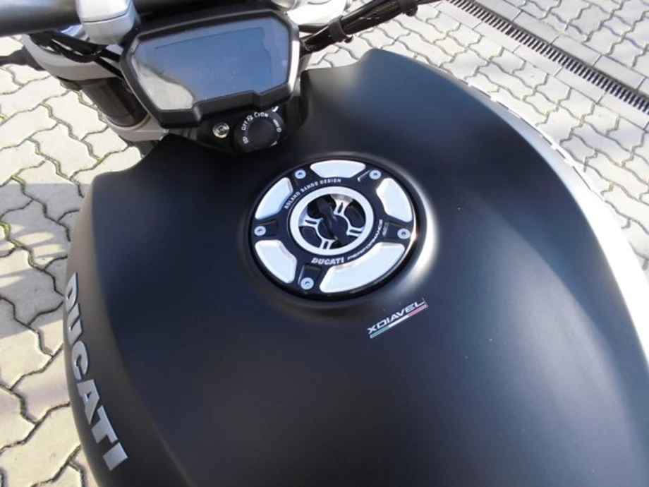 Umbgebautes Motorrad Ducati XDiavel Bild 9: Umbgebautes Motorrad Ducati XDiavel