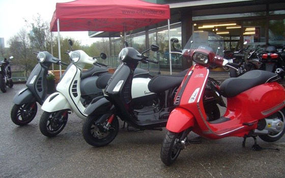 Umgebautes Motorrad Vespa GTS 300 i.e. von Cityroller GmbH - Bild 11 Umgebautes Motorrad Vespa GTS 300 i.e. von Cityroller GmbH - Bild 11