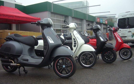 Umgebautes Motorrad Vespa GTS 300 i.e. von Cityroller GmbH - Bild 4 Umgebautes Motorrad Vespa GTS 300 i.e. von Cityroller GmbH - Bild 4