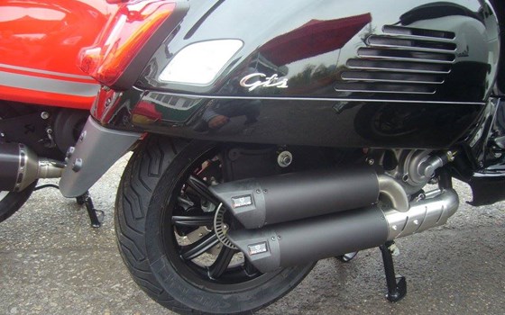 Umgebautes Motorrad Vespa GTS 300 i.e. von Cityroller GmbH - Bild 7 Umgebautes Motorrad Vespa GTS 300 i.e. von Cityroller GmbH - Bild 7