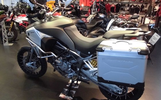 Umgebautes Motorrad Ducati Multistrada 1200 Enduro von Team Wahlers GmbH - Bild 6 Umgebautes Motorrad Ducati Multistrada 1200 Enduro von Team Wahlers GmbH - Bild 6