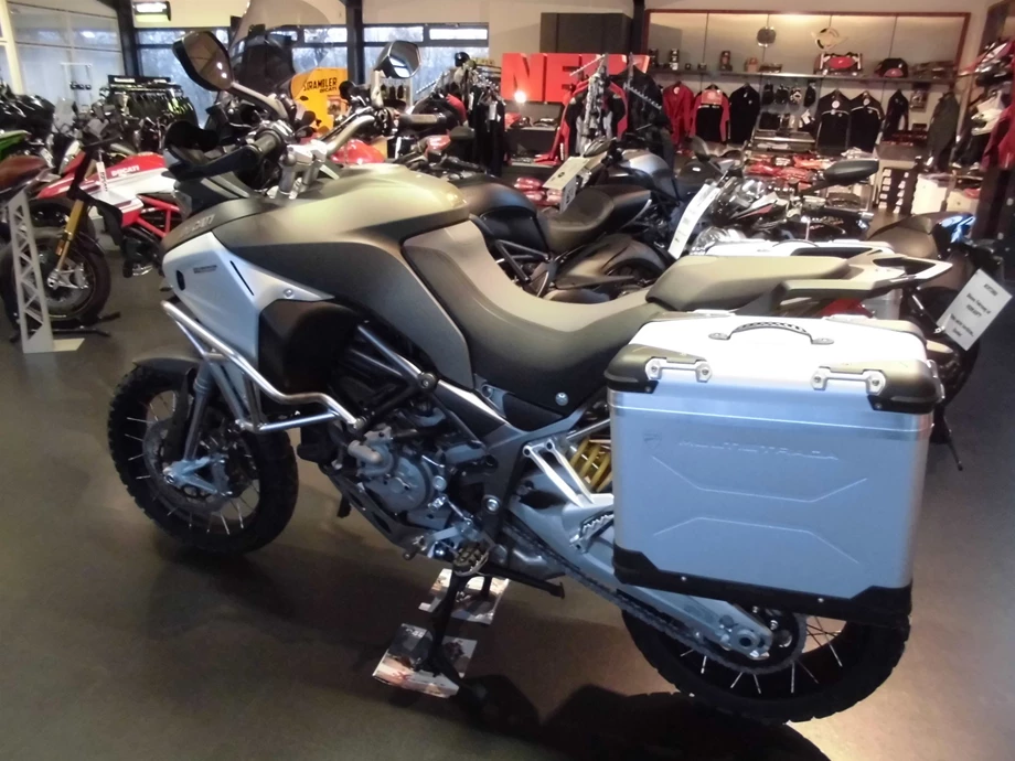 Umbgebautes Motorrad Ducati Multistrada 1200 Enduro Bild 6: Umbgebautes Motorrad Ducati Multistrada 1200 Enduro