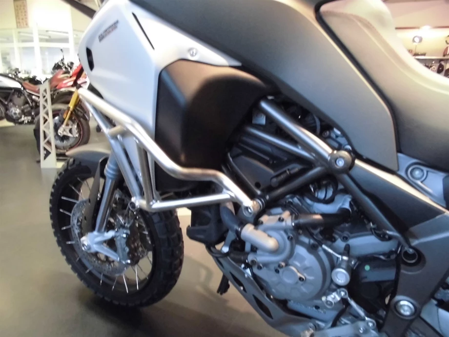 Umbgebautes Motorrad Ducati Multistrada 1200 Enduro Bild 7: Umbgebautes Motorrad Ducati Multistrada 1200 Enduro