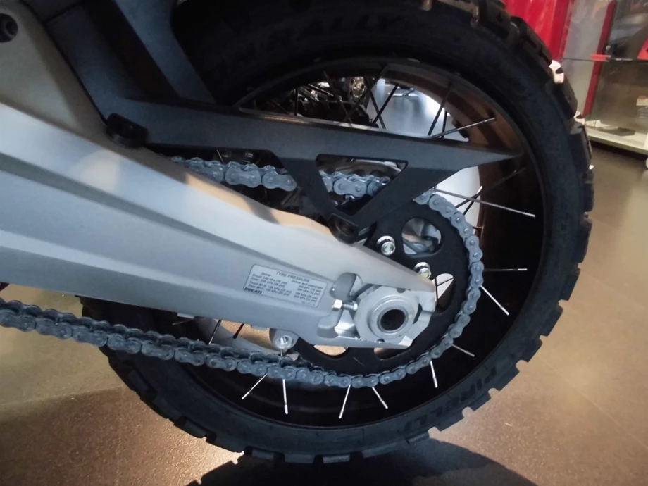 Umbgebautes Motorrad Ducati Multistrada 1200 Enduro Bild 8: Umbgebautes Motorrad Ducati Multistrada 1200 Enduro